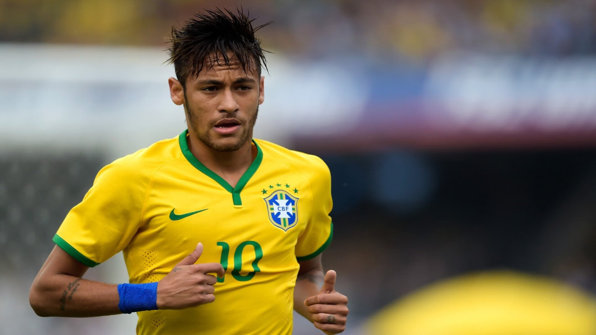 天才新星上演帽子戏法,助球队逆转夺冠